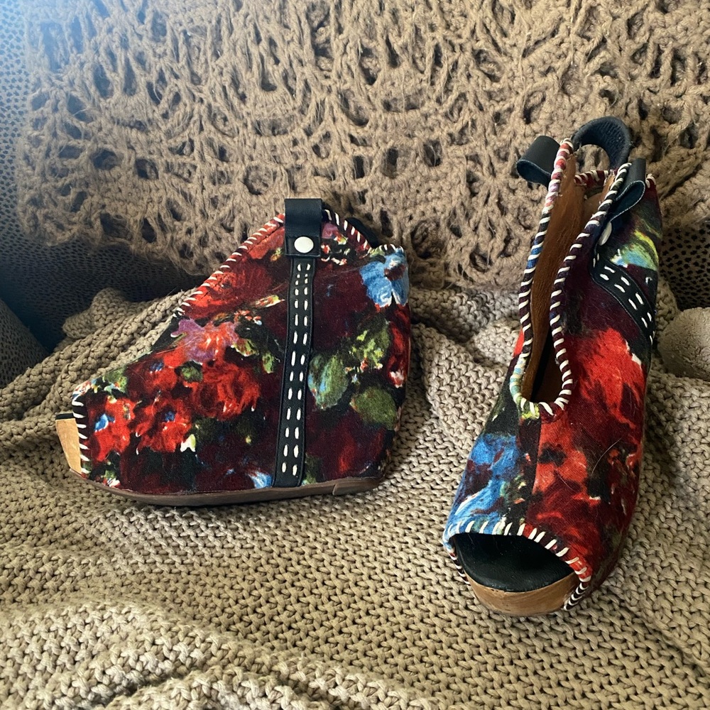 Jeffrey Campbell Kelby platform shoes 8 RARE FIND Free People